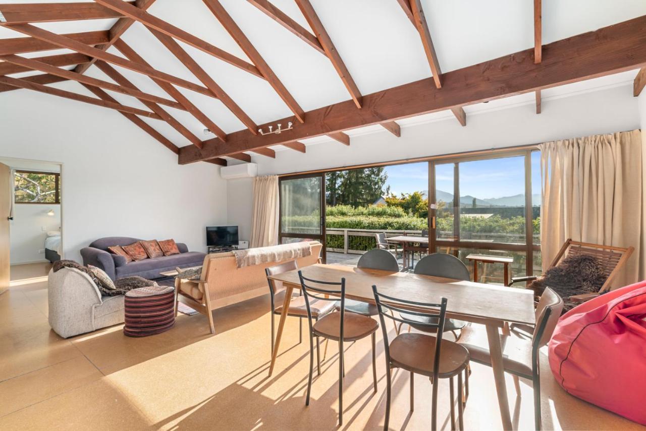 Goodall Crib - Wanaka Holiday Home エクステリア 写真