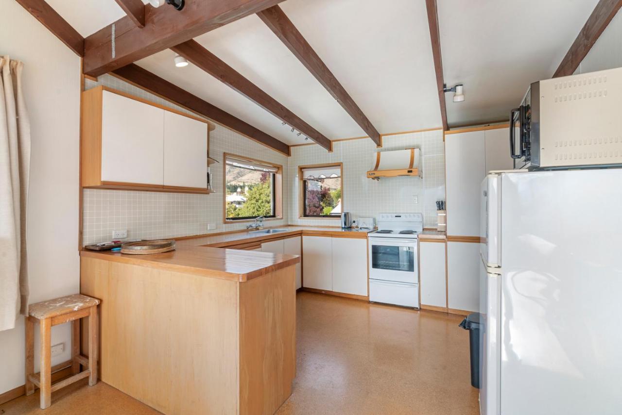 Goodall Crib - Wanaka Holiday Home エクステリア 写真